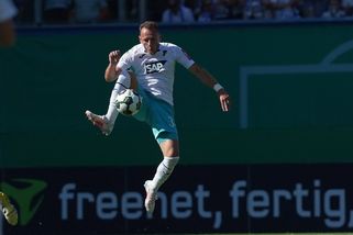 Vydařené české debuty. Vítězství slaví Coufal i Šulc s Karabcem